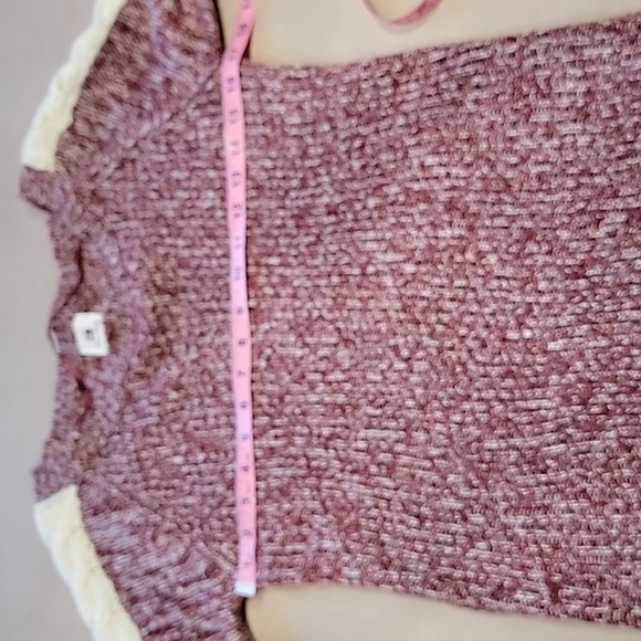 Cotton Candy Size XS/S Marled Burgundy Sweater with Cable Knit Accent on Sleeves - Picture 7 of 12